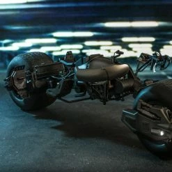 Official Hot Toys DC Comics Batman Bat-Pod 1:6 Scale Figure