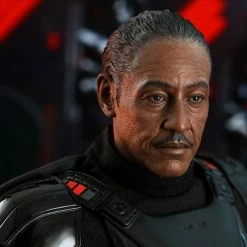 Official Hot Toys Star Wars The Mandalorian Moff Gideon 1:6 Scale Figure