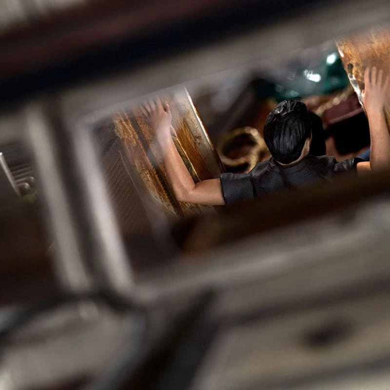 Cheap π Official Iron Studios Jaws Attack 1:20 Demi Scale Statue π 7 Official Iron Studios Jaws Attack 1:20 Demi Scale Statue